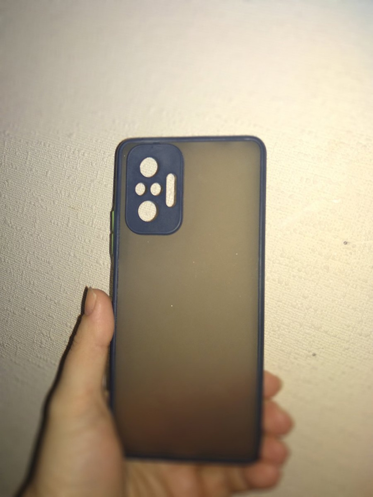 Чехол на телефон