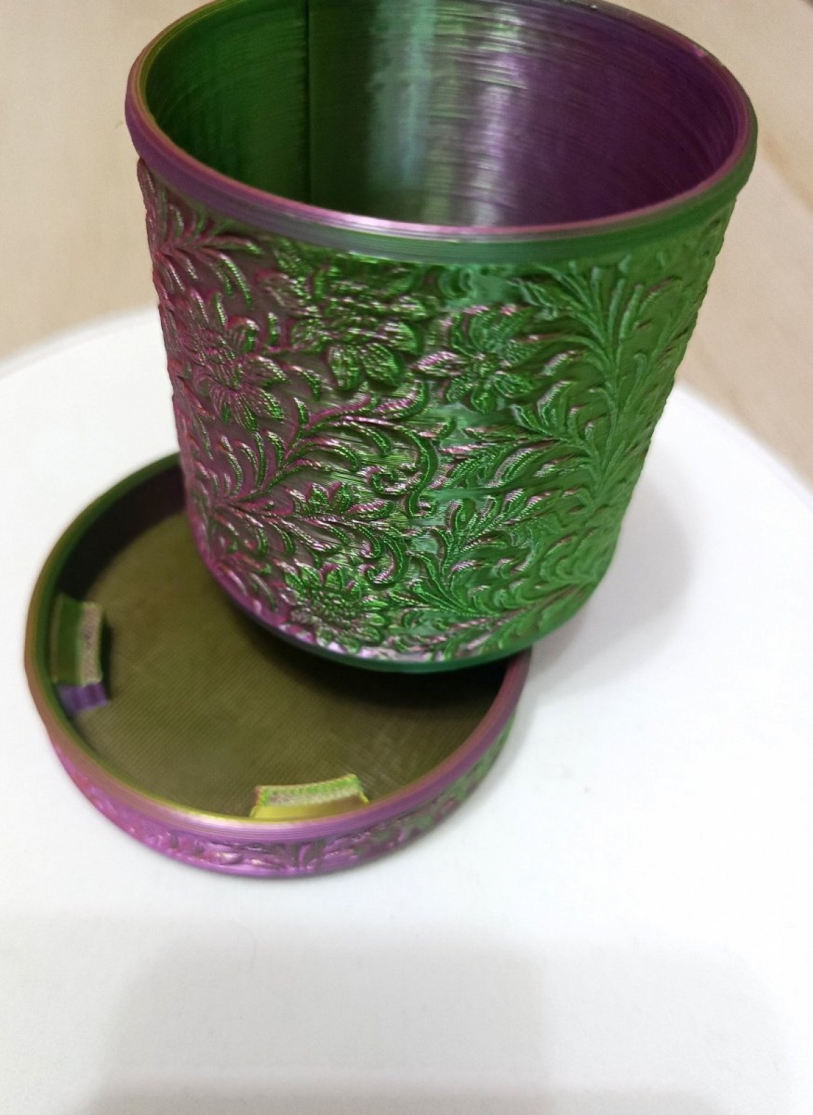 Вазон для цветов с подставкой