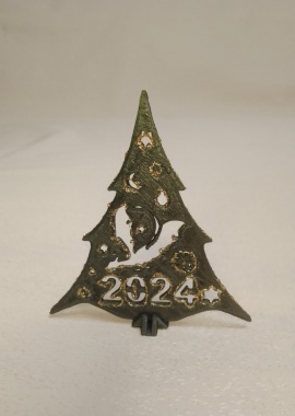 Сувенир для офиса или дома "Ель 2024"
