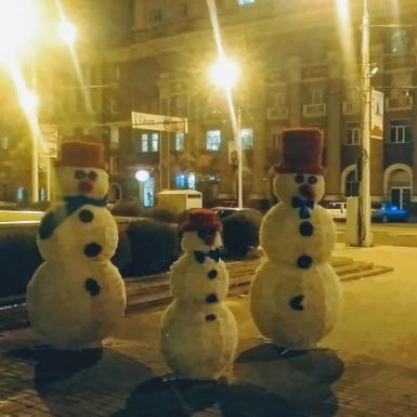 снеговики Донецк