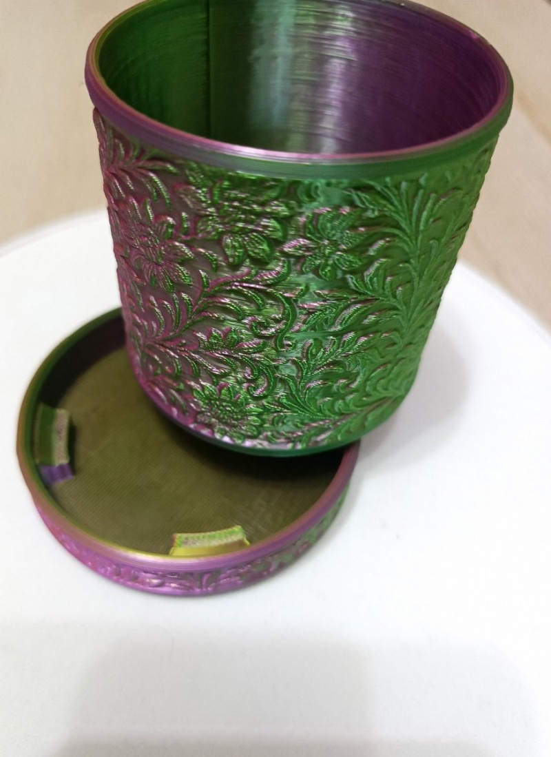 Вазон для цветов с подставкой